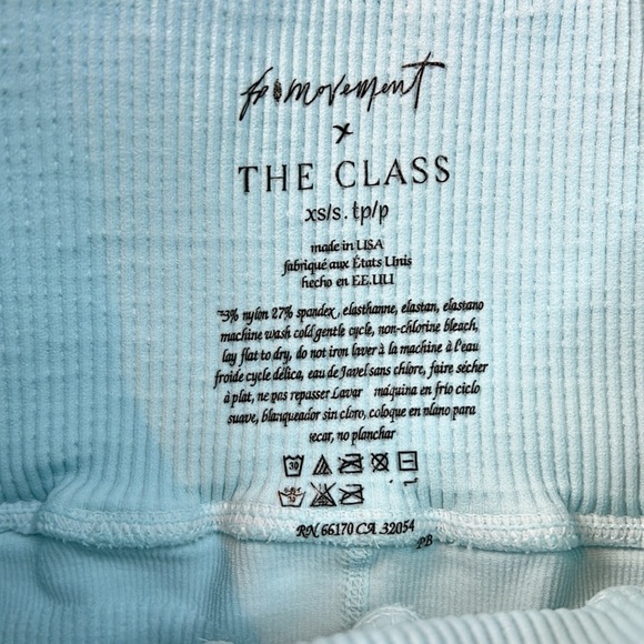 FP Movement Happiness Runs Shorts - Picture 5 of 10